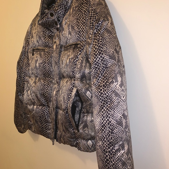 CALVIN KLEIN Puffer Jacket - Picture 4 of 14